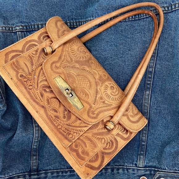 Vintage Leather Scroll Purse - Picture 1 of 4